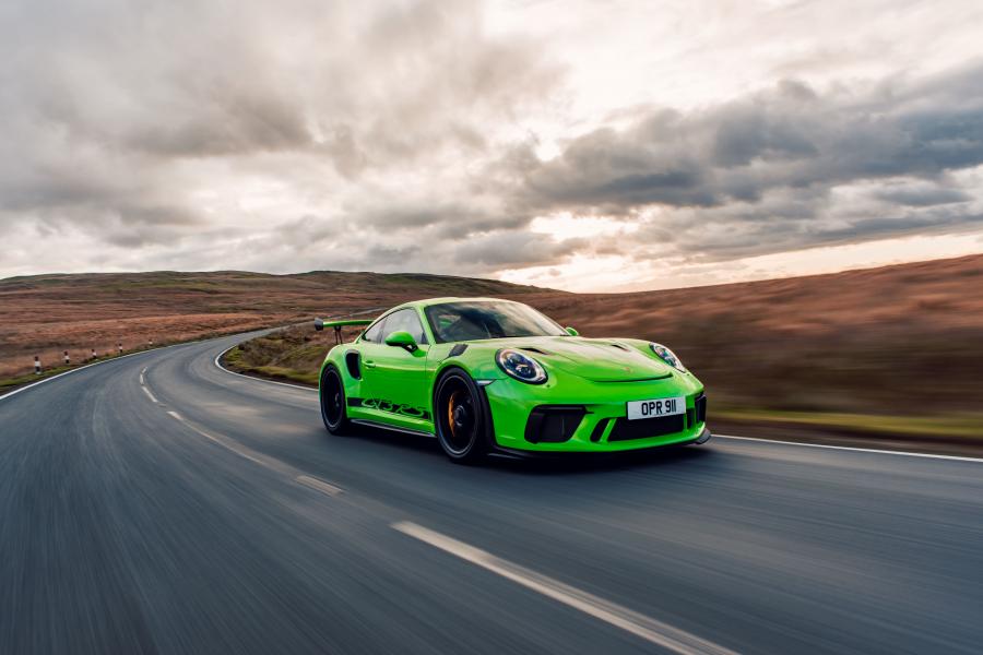  Porsche 911 GT3 RS (991) 2018 года  (UK) (фото 3 из 39)